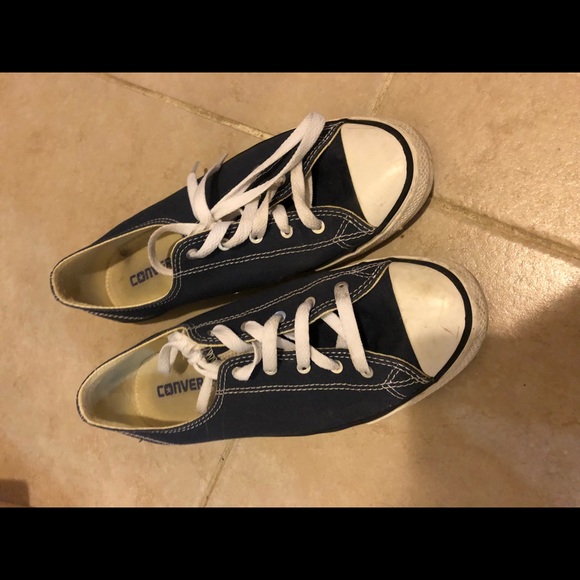 Converse - Picture 2 of 3